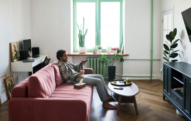 The Ultimate Guide: Key Things to Know About IPTV Services